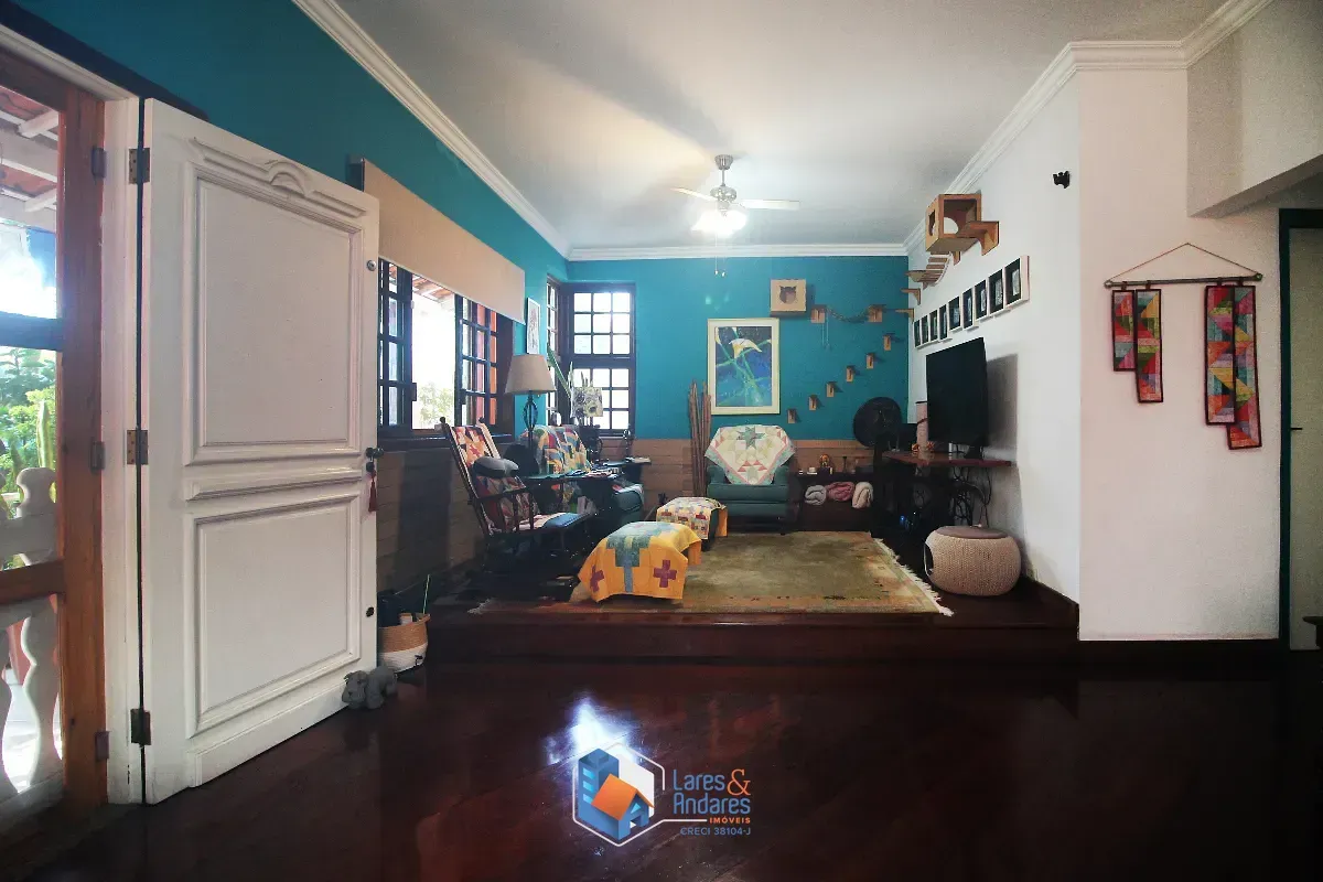 Imagem Casa para venda em Jardim Petrópolis com 4 quartos, sendo 4 suítes, 271m²