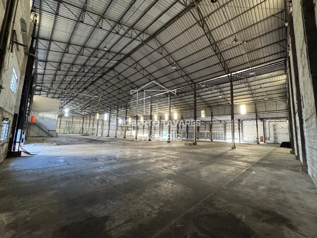 Imagem Galpão / Depósito / Armazém de 6200m² no bairro Industrial Anhangüera, em Osasco