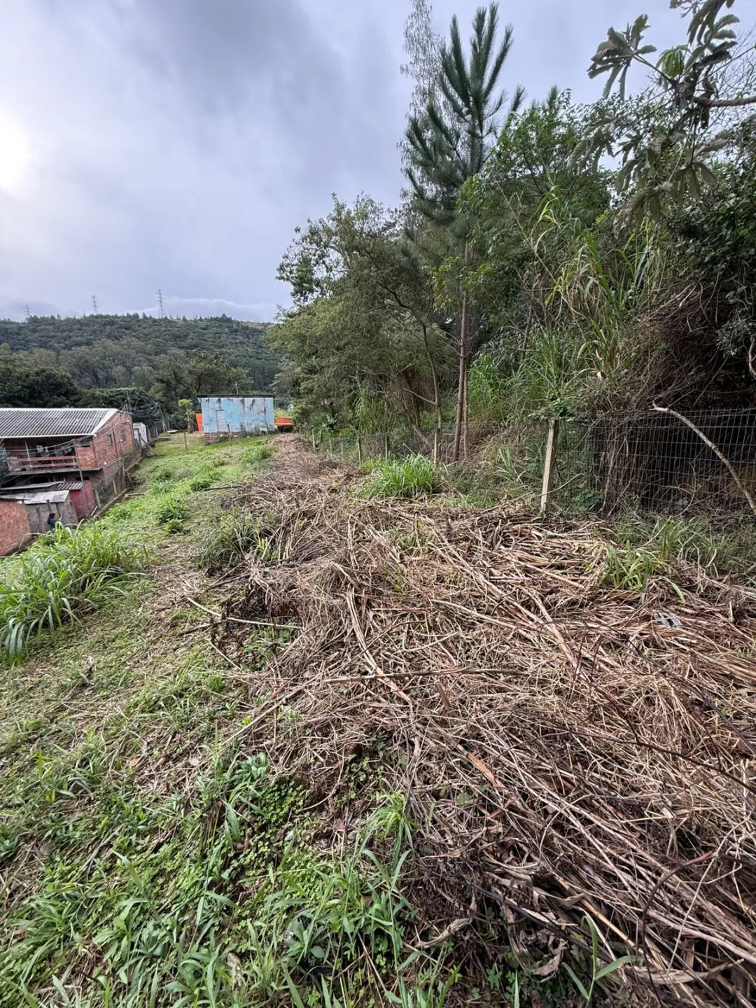 Imagem Terreno a venda com 1.724,42m² próximo ao Colégio Calábria na Vila Nova
