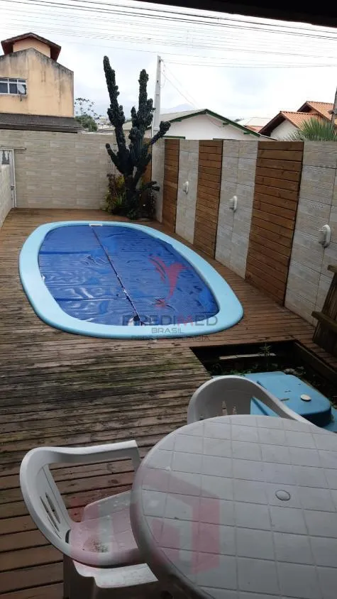 Imagem CASA A VENDA EM PALHOÇAS SC, COM 04 DORMITÓRIOS UM SUÍTE , VALOR R$ 889.000.00