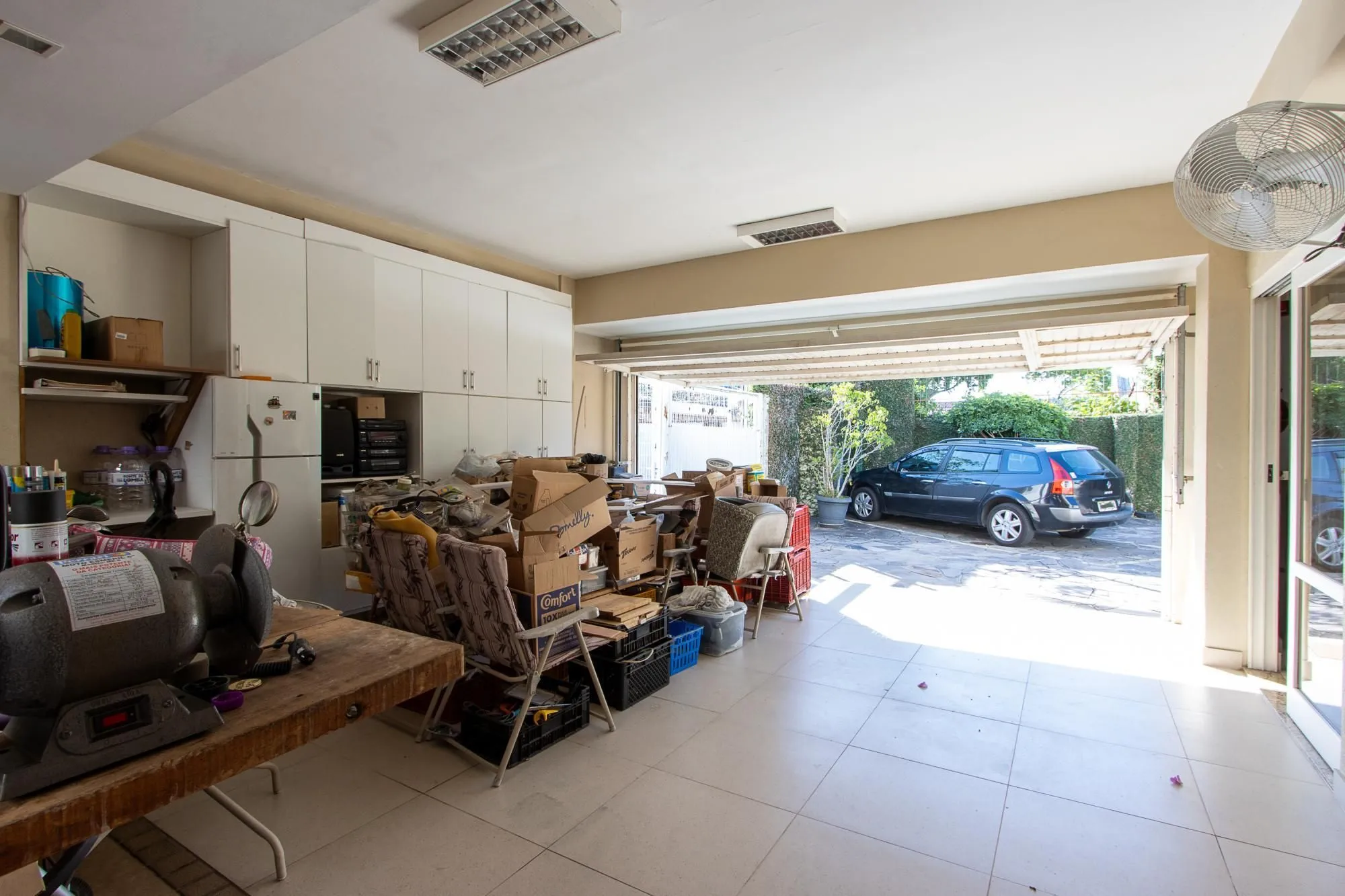 Imagem CASA EM CONDOMINIO NO BAIRRO IPANEMA - 04 QUARTOS SENDO 02 SUÍTES - 02 VAGAS DE GARAGEM