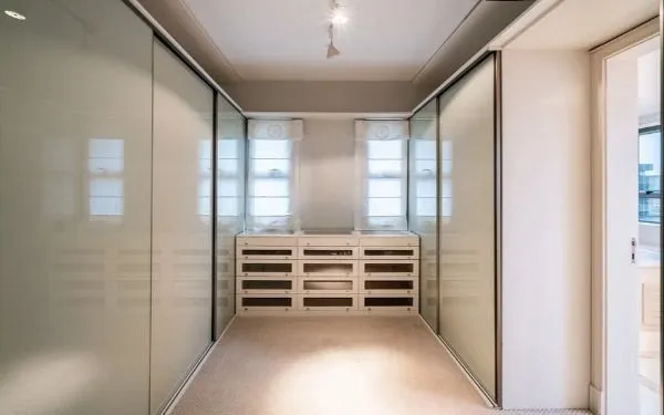 Imagem Apartamento 3 suítes, 301m², 4 vagas, semi-mobiliado - Bela Vista