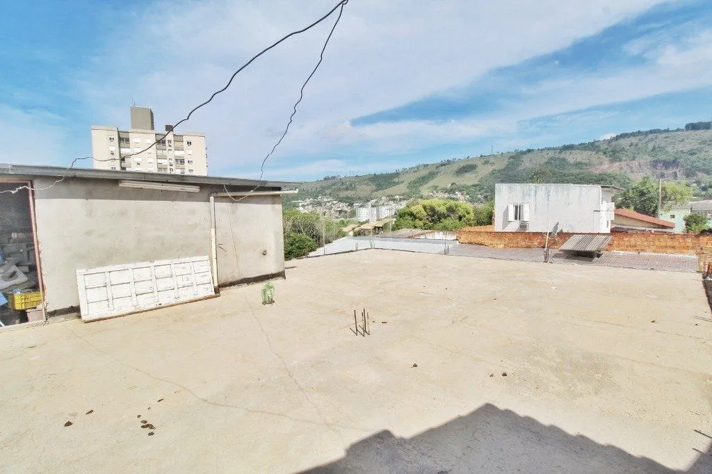 Imagem Loja para Venda - 60m², 0 dormitórios, 3 vagas - Petrópolis