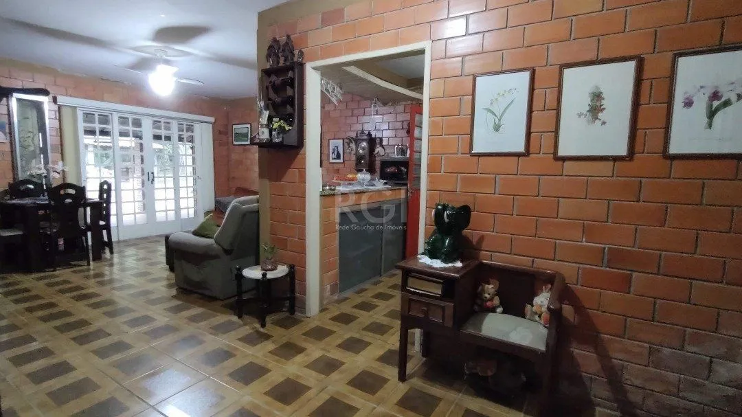 Imagem Sitio à venda no Lami, com 2 casas térreas, com 4 quartos cada uma