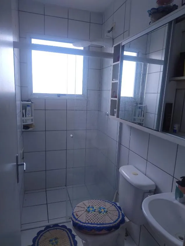 Imagem Apartamento com 2 Dormitórios, Varanda e 1 Vaga 45 m²