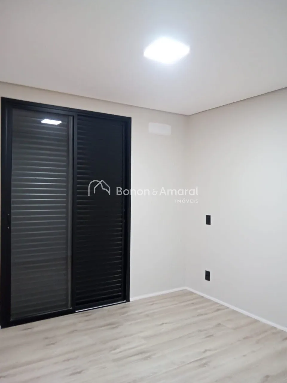 Imagem Sobrado à venda com 3 quartos no Condomínio Real Park Sumaré