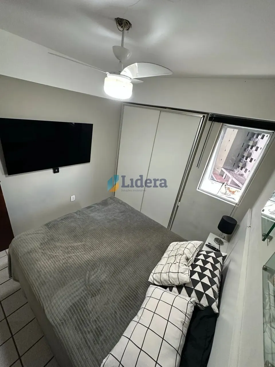 Imagem Apto espaçoso - 75m² - 3 quartos - 1 suite - em Miramar, João Pessoa/PB