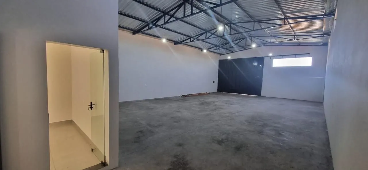 Imagem Galpão, 250 m² - venda por R$ 700.000,00 ou aluguel por R$ 3.300,00/mês - Cidade Nova - Patos de Minas/MG