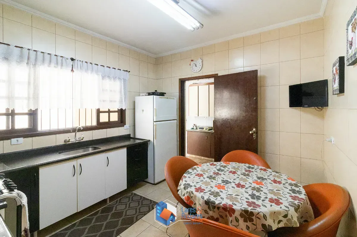 Imagem Sobrado para venda em Vila Marina com 2 quartos, sendo 2 suítes, 180m²