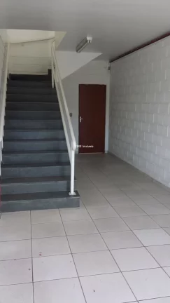 Imagem Galpão com 922m² para locação em Guarulhos - SP.