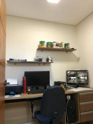 Imagem Sobrado 3 Dormitorios sendo 3 Suítes 4 Vagas Estuda Permuta Menor Valor