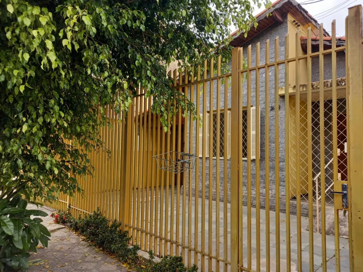 Foto do imóvel Casa à venda 4 Quartos, 1 Suite, 2 Vagas, Jardim Russi, Taubaté - SP