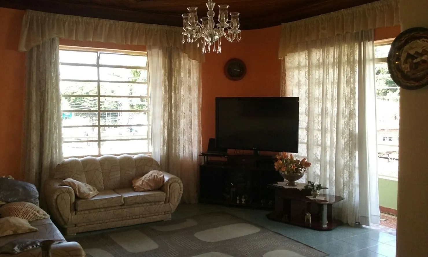 Imagem Comercial à venda 2 Quartos, 1 Suite, 2 Vagas, 200M², Centro, Aparecida - SP