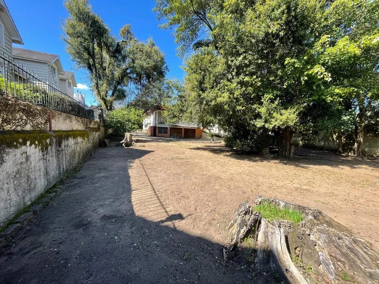 Imagem Terreno à Venda - Bairro Tristeza, Porto Alegre/RS, 1.870 m² de área total!