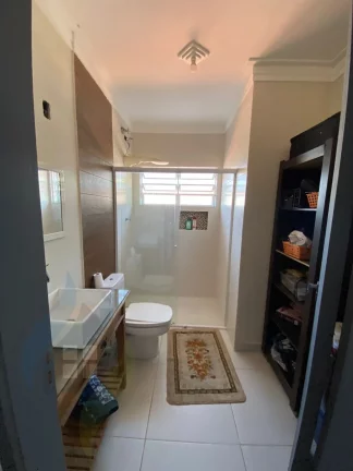 Imagem Sobrado de 3 dormitórios, 3 banheiros, 2 vaga, com 148m² em Paulicéia, São Bernardo do Campo