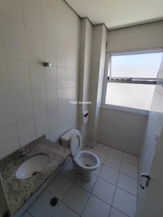 Imagem Galpão com 881m2 em Cajamar/SP