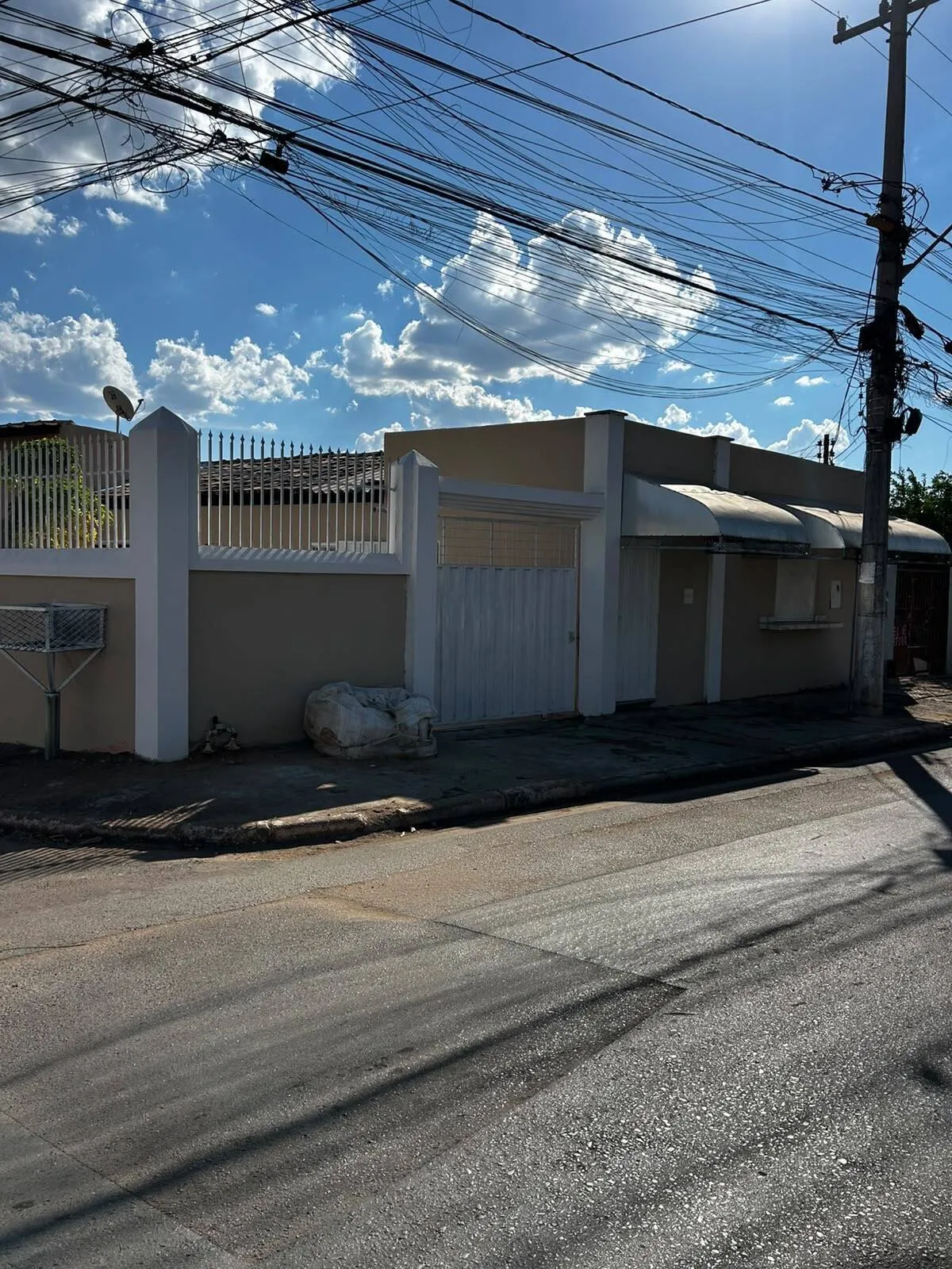 Imagem Casa 3 Quartos ágio, bairro parque Cuiabá