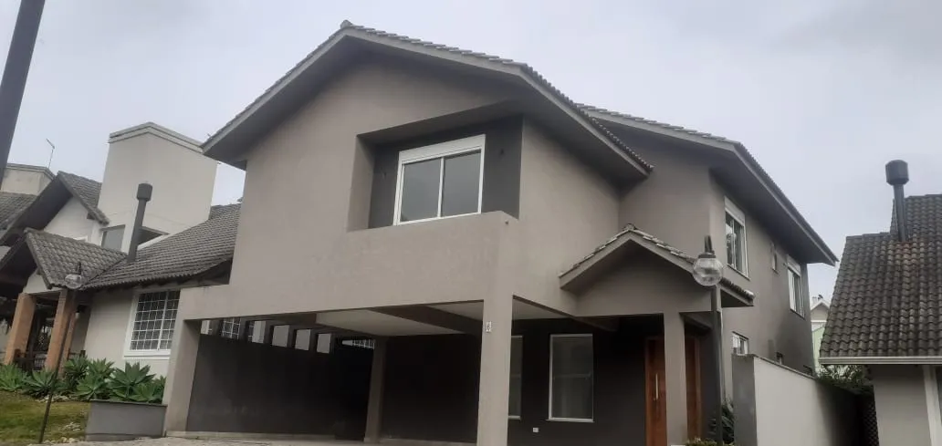 Imagem Casa 4 dormitórios em condominio fechado em Santa Felicidade