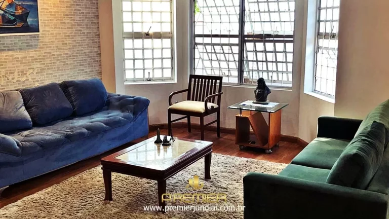 Imagem LINDO SOBRADO 244M², 3 DORMITORIOS COM 1 SUÍTE MASTER E ÓTIMA LOCALIZAÇÃO NO QUINTA DAS VIDEIRAS