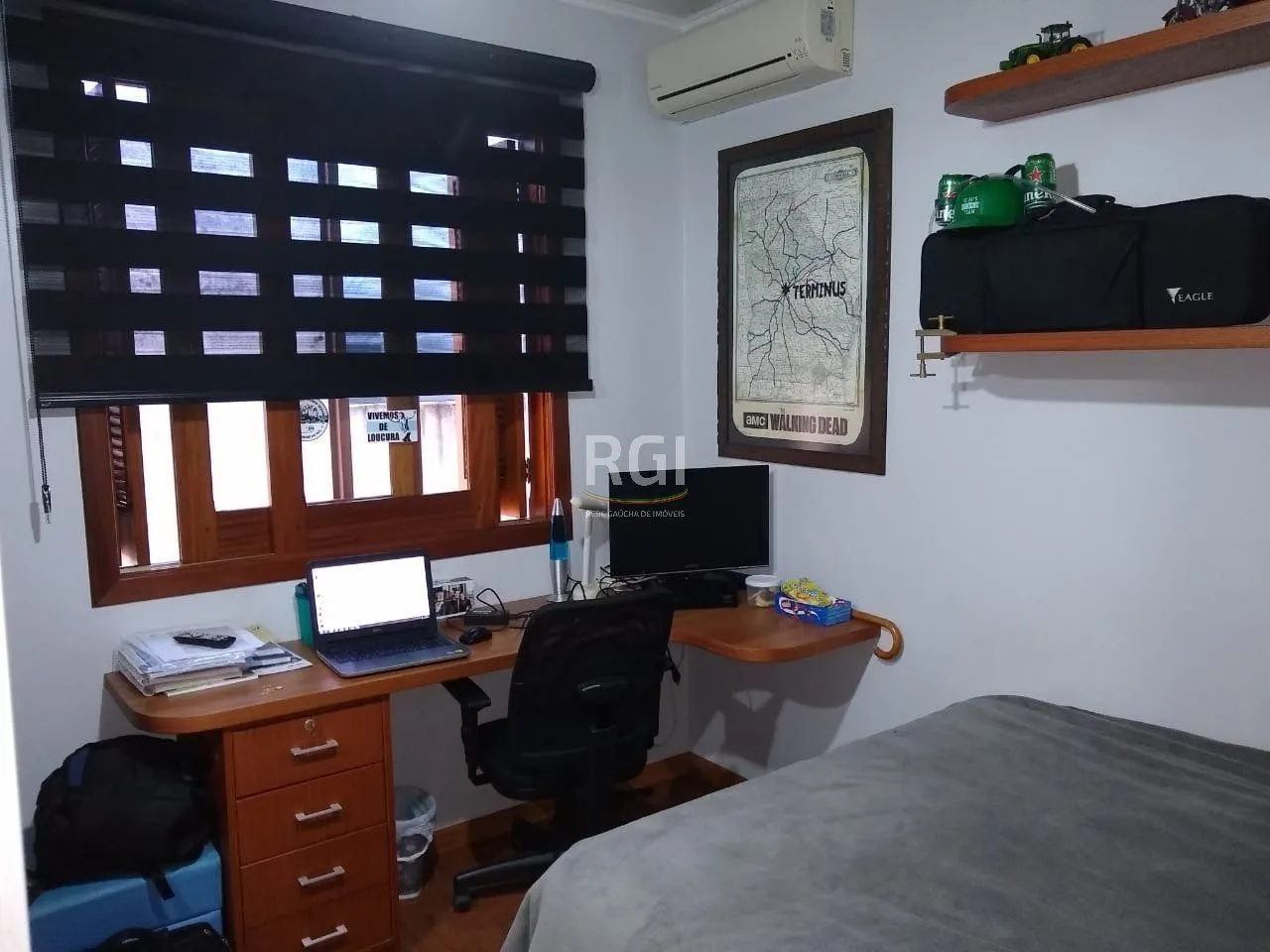Imagem Casa para Venda - 280m², 3 dormitórios, Sarandi
