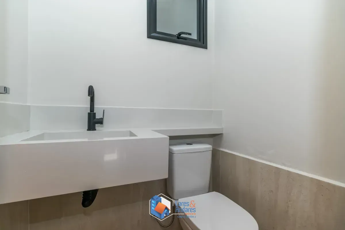 Imagem Sobrado para venda em Parque São Domingos com 3 quartos, sendo 3 suítes, 208m²