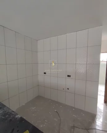 Casa em Coroados(Guaratuba)para Venda a 150 metros do mar, ótimo preço!! em Rua Uniao da Vitoria