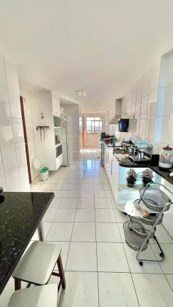 Imagem Apartamento de 4 quartos duas suítes, 4 vagas frente mar em à venda, Praia de I