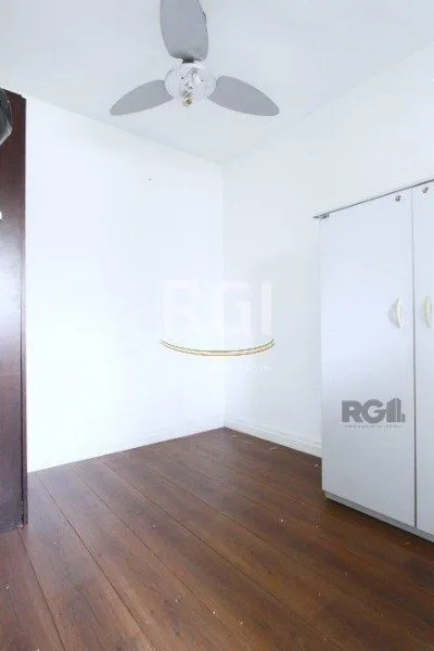 Imagem Vende-se apartamento 3 dorm com suíte e sacada 2 vagas cobertas - 126m² - Mont'Serrat