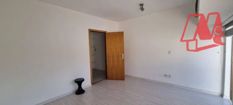 Imagem Sala de 60m² no Petrópolis com pátio