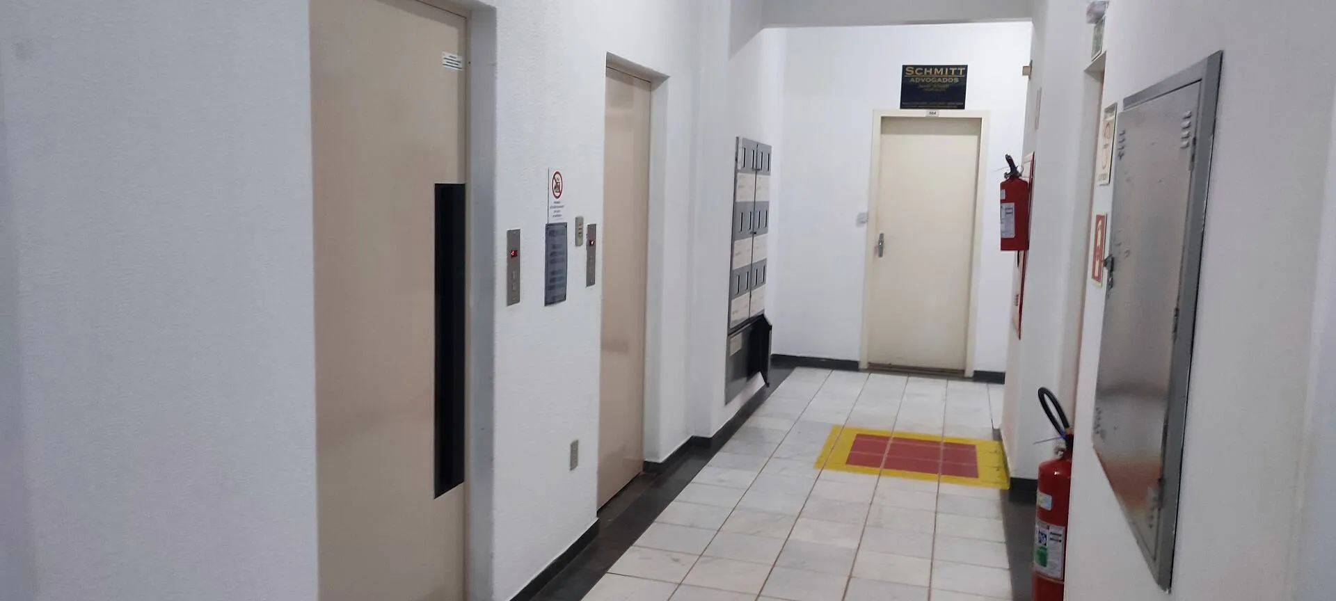 Imagem Oportunidade: Sala Comercial Usada em Cascavel - Centro - 89m² - Portaria 24h e Elevadores