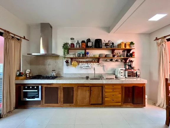 Imagem Casa com piscina à venda Praia Mariscal Bombinhas SC