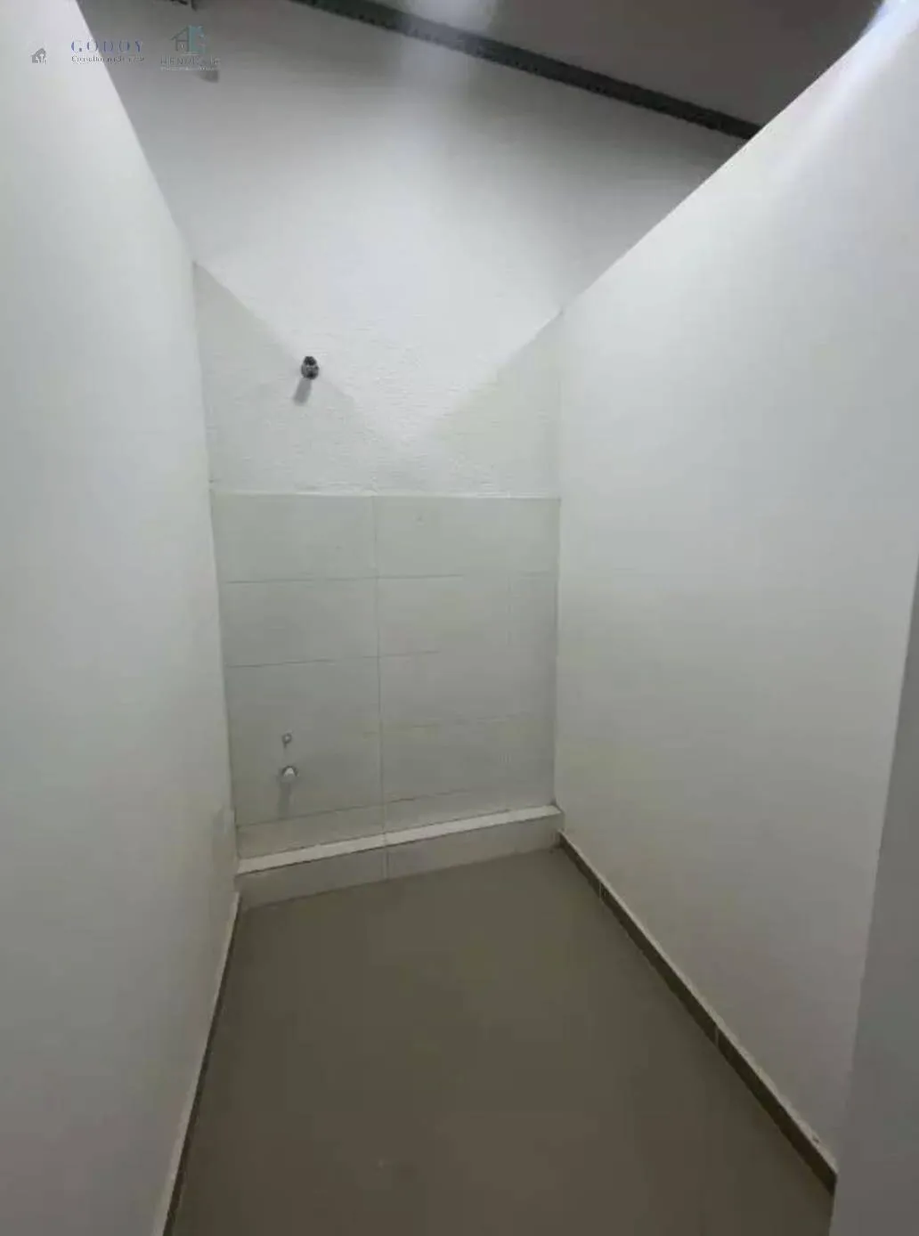 Imagem Ponto Comercial Amplo para Locação no Centro de Guaratinguetá