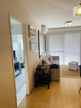 Imagem Apartamento para locação com 1 suíte e com vaga em Moema