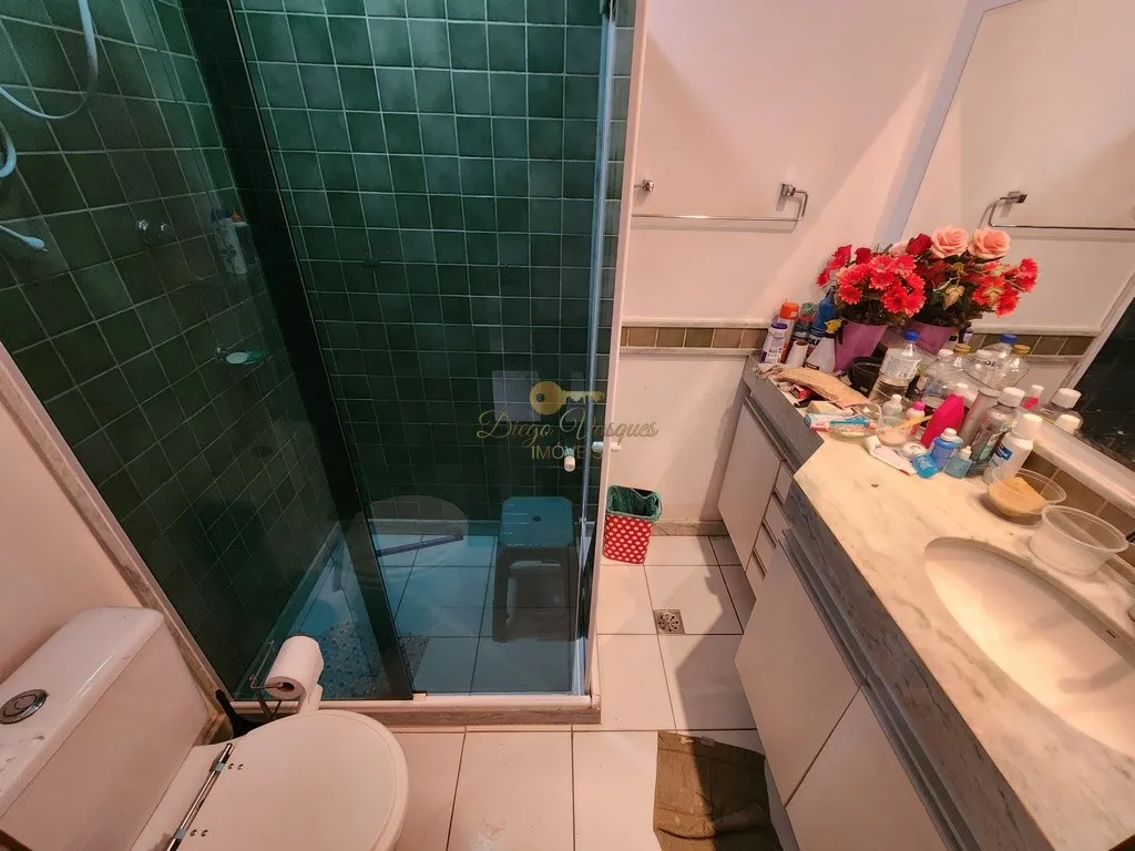 Imagem Casa em Condomínio para Venda em Teresópolis / RJ no bairro Parque do Imbui