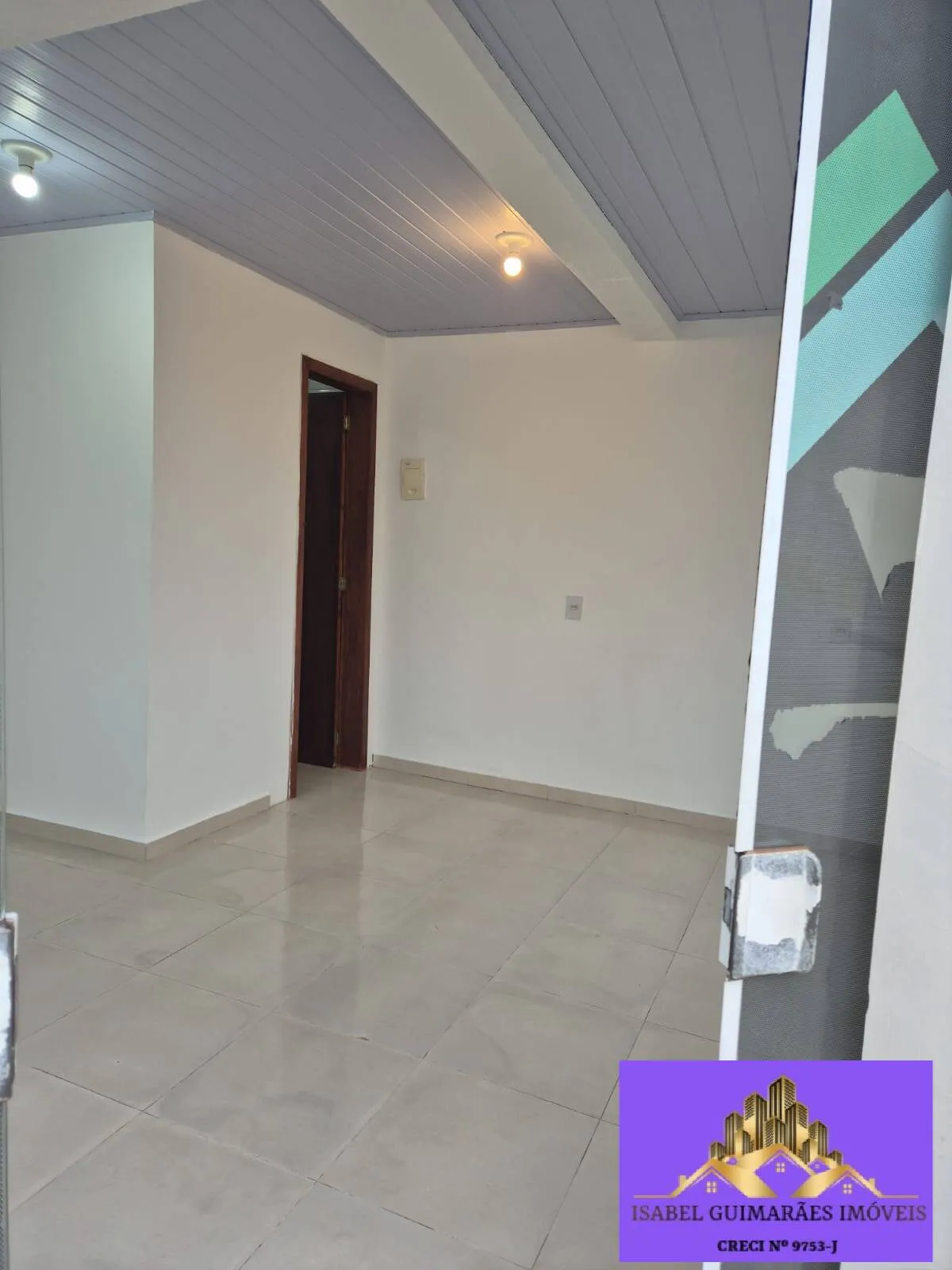 Imagem Alugo Sala Comercial, Próxima da Avenida, no Gravatá de Navegantes,