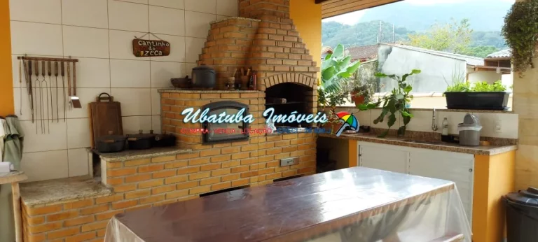 Imagem Linda casa condomínio fechado com 03 dormitórios e piscina