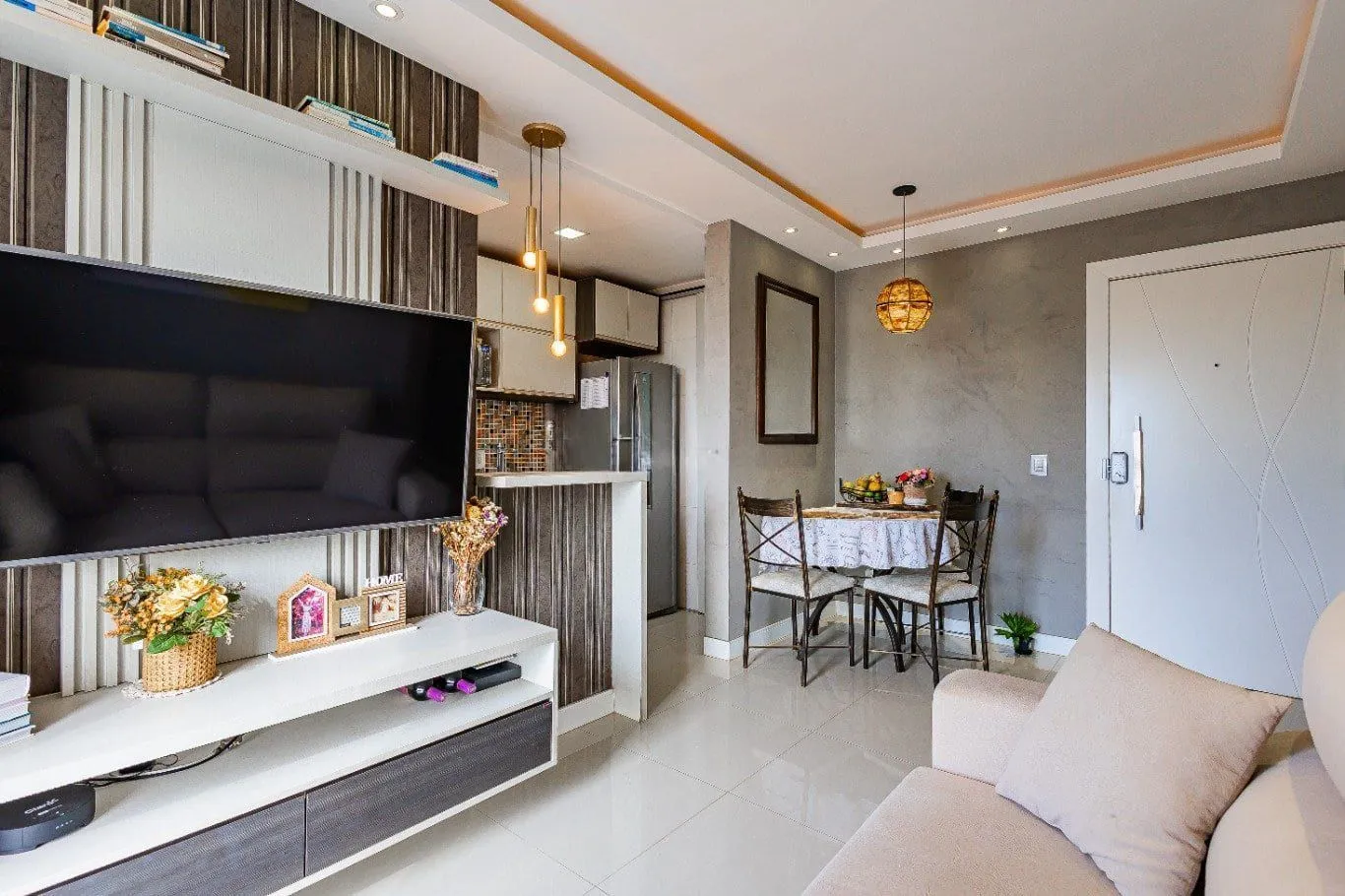 Imagem Apartamento de 2 dormitórios à venda em São Sebastião, Porto Alegre.