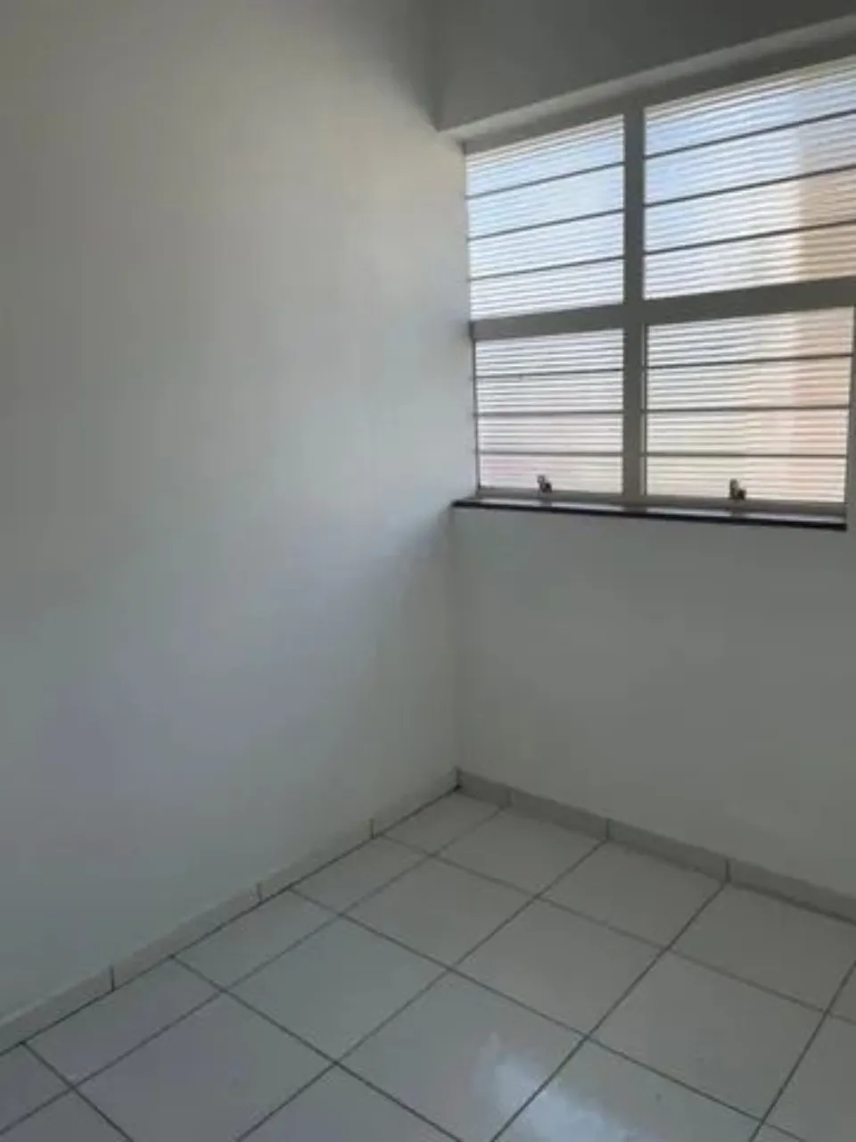 Imagem Excelente oportunidade de locação: Sala comercial na Vila Barcelona, Sorocaba-SP com 5 salas, 2 banheiros e 109m² de área.