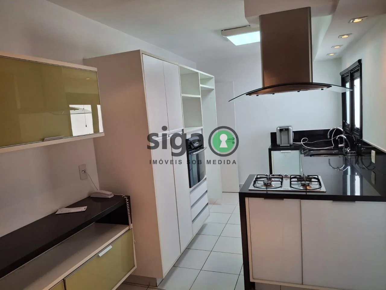 Imagem Apartamento para locação 4 dormitorios, 2 suítes, 3 vagas, 207 metros no Villaggio Panamby-Mobiliado