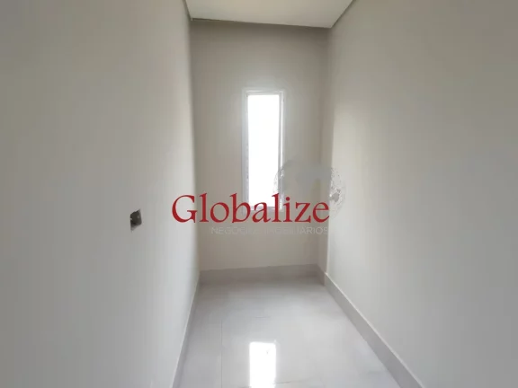 Imagem CASA 03 DORMITÓRIOS COM 03 e SUÍTE E CLOSET VAGA DE GARAGEM E 03 BANHEIROS R$ 1.750.000,00, NO EMBARÉ EM SANTOS