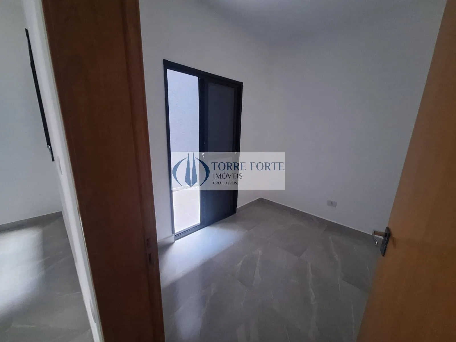 Imagem Lindo Apartamento com 2 dormitórios sem vaga na Penha .