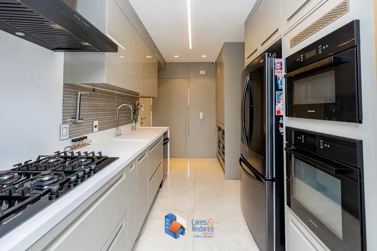 Imagem Apartamento garden para venda em Vila Olímpia com 3 quartos, sendo 3 suítes, 220m²