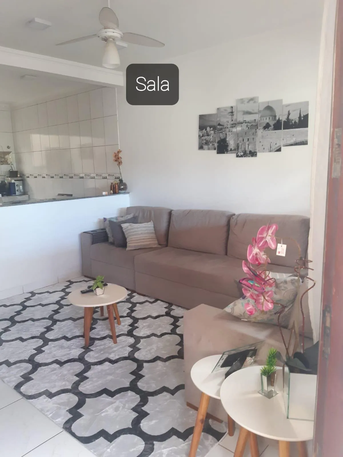 Imagem Residência Tranquila e Moderna com 3 Dormitórios em Jardim Nápoli, Sorocaba