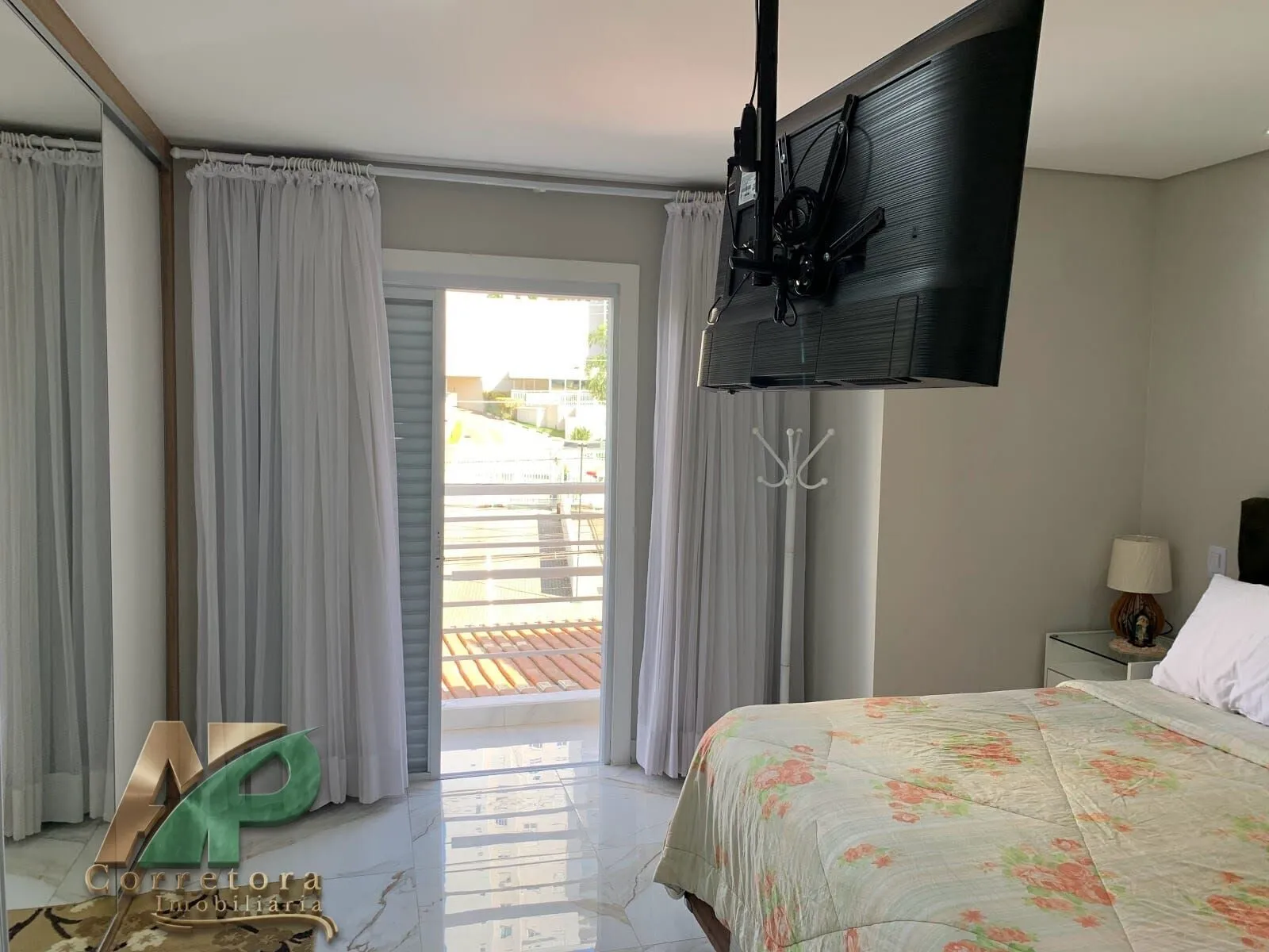 Imagem Sobrado à venda no Butantã/Vila Sônia - 128m², 3 Dorms (1 Suíte), 4 Vagas e Quintal com Churrasqueira