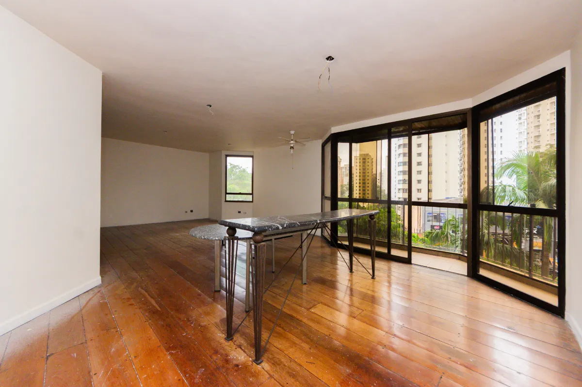 Imagem Apartamento para venda em Vila Andrade com 4 quartos, sendo 3 suítes, 172m2