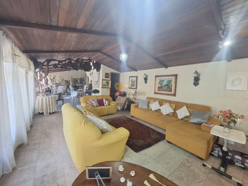 Imagem Casa para Venda em Teresópolis / RJ no bairro Santa Cecília