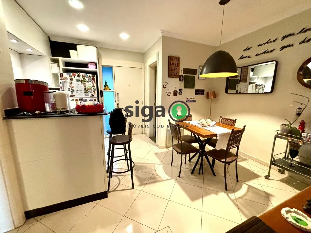 Imagem APARTAMENTO Á VENDA COM PISCINA NA VARANDA, 1 SUÍTE E 2 VAGAS!