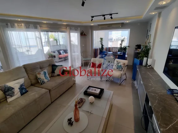 Imagem Cobertura Duplex de CINEMA com vista mar totalmente reformada no bairro da Ponta da Praia em Santos (SP) por R$.2.400.000,00 !