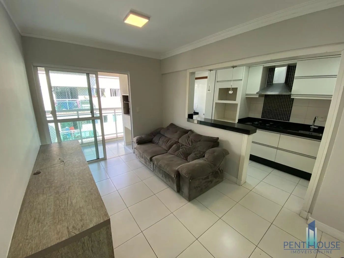 Imagem Apartamento Zona Central para Venda em Balneário Camboriú, Municípios, 2 dormitórios, 1 suíte, 2 banheiros, 1 vaga