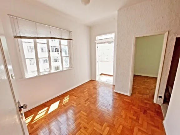 Foto do imóvel Apartamento com 1 Quarto à Venda, 33 m² em Rua Benjamim Constant